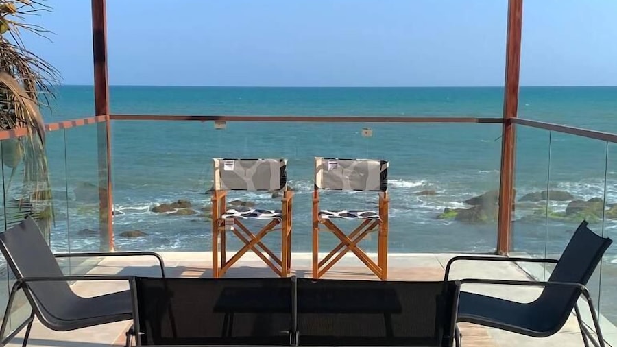 Serenity Terraces Beach Hotel-Kokrobite