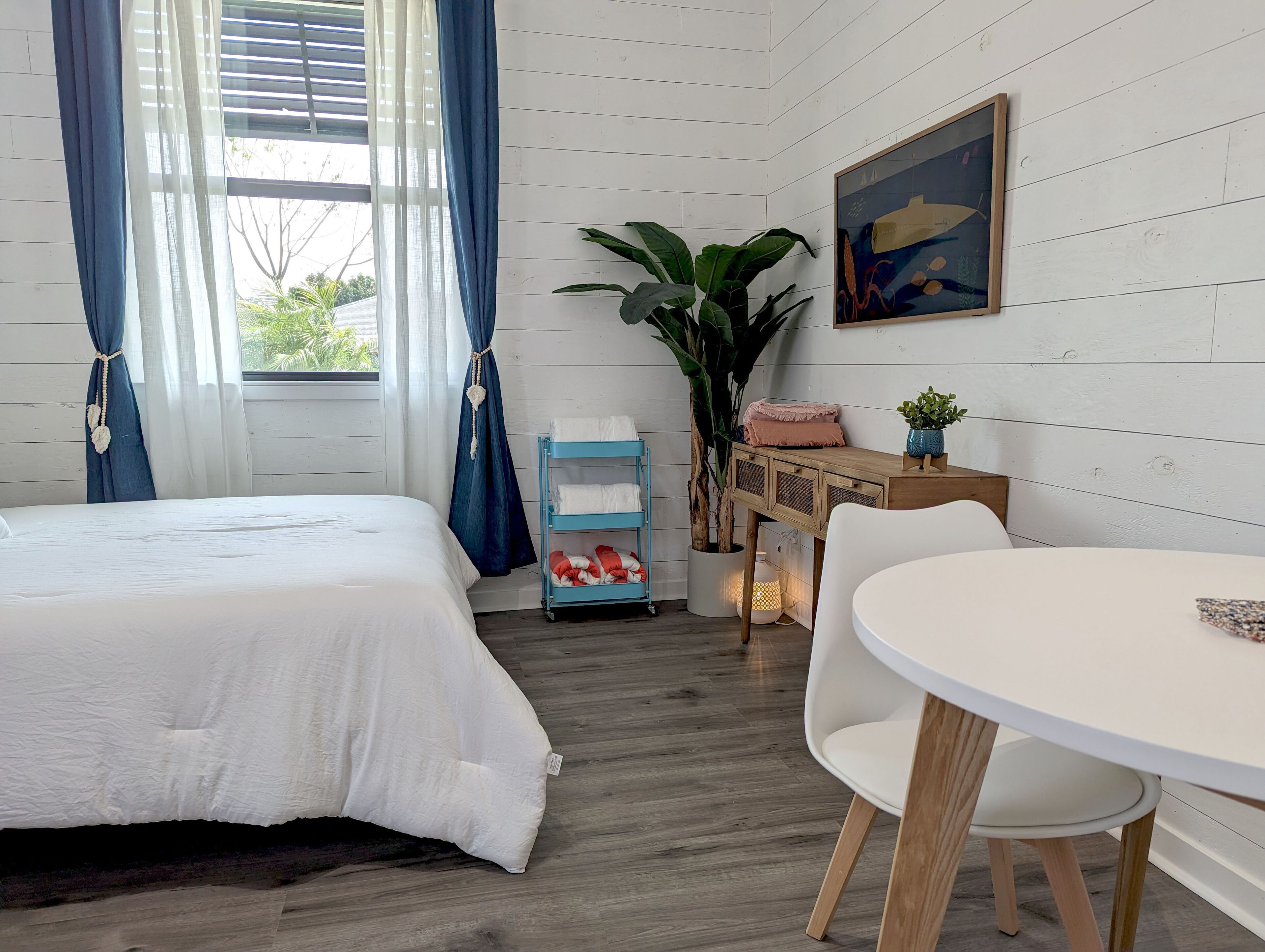 Close to Beach Bikes & Kitchenette Studio