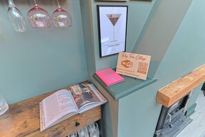 Cottage | Interior - Beautiful 3-bed Cottage in Burnham-on-crouch (Burnham-on-Crouch)