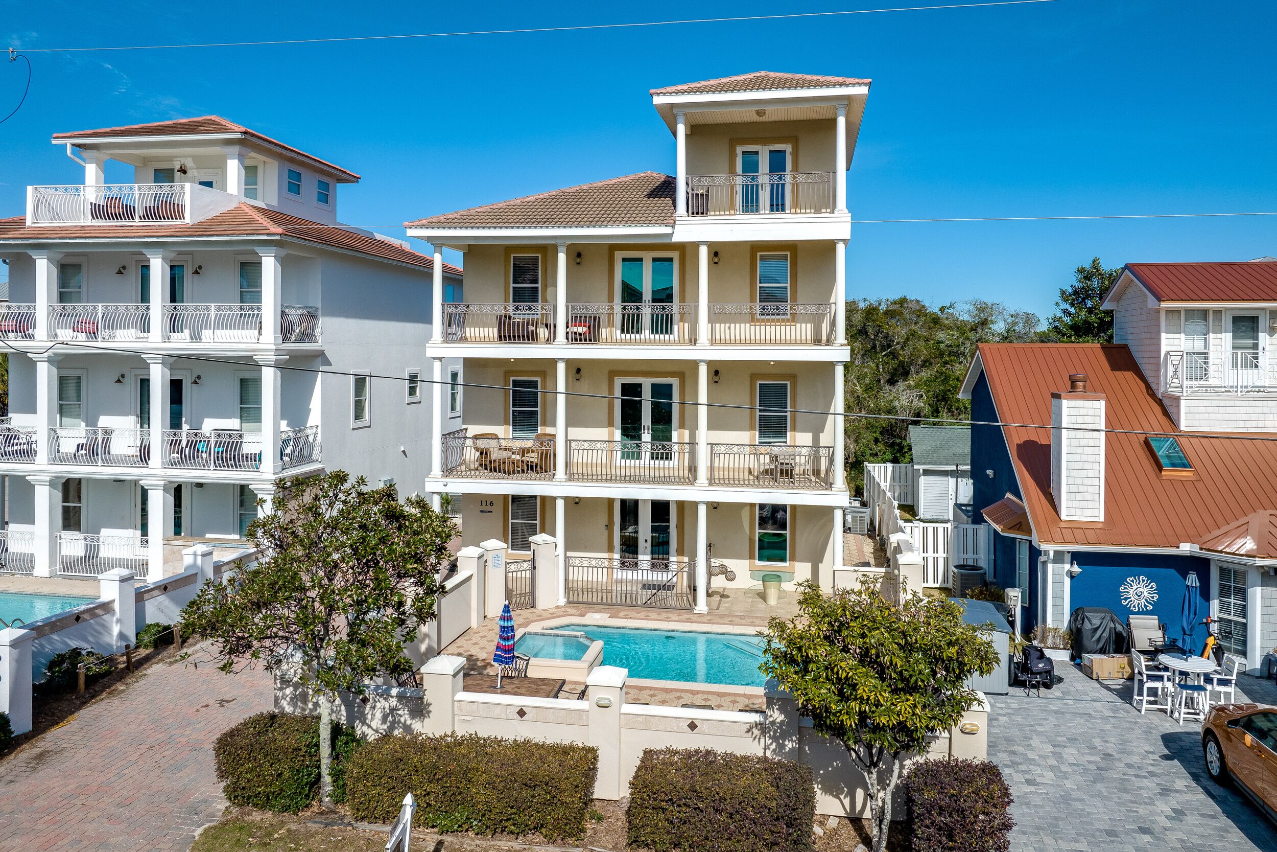 2 Blocks to the Beach! Sleeps 30 - Private Pool - Deeded Beach 