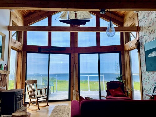 Located on PEIs famous north shore this is the perfect getaway & relaxation spot