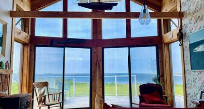 Located on PEIs famous north shore this is the perfect getaway & relaxation spot