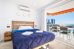 1 slaapkamer, een strijkplank/strijkijzer, gratis wifi, beddengoed