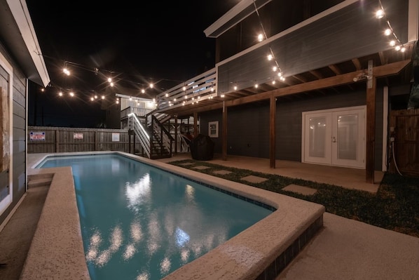 Outdoor pool, a heated pool