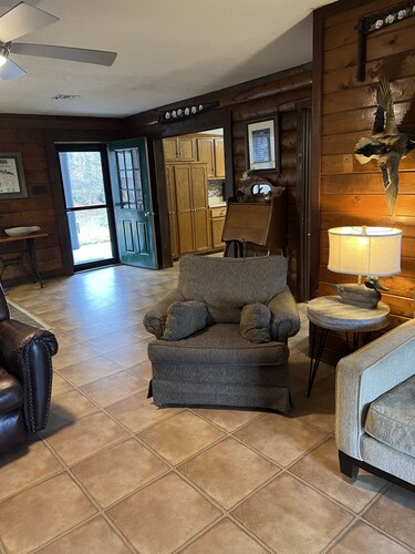 Spacious waterfront cabin located on the lower Sardis lake.  