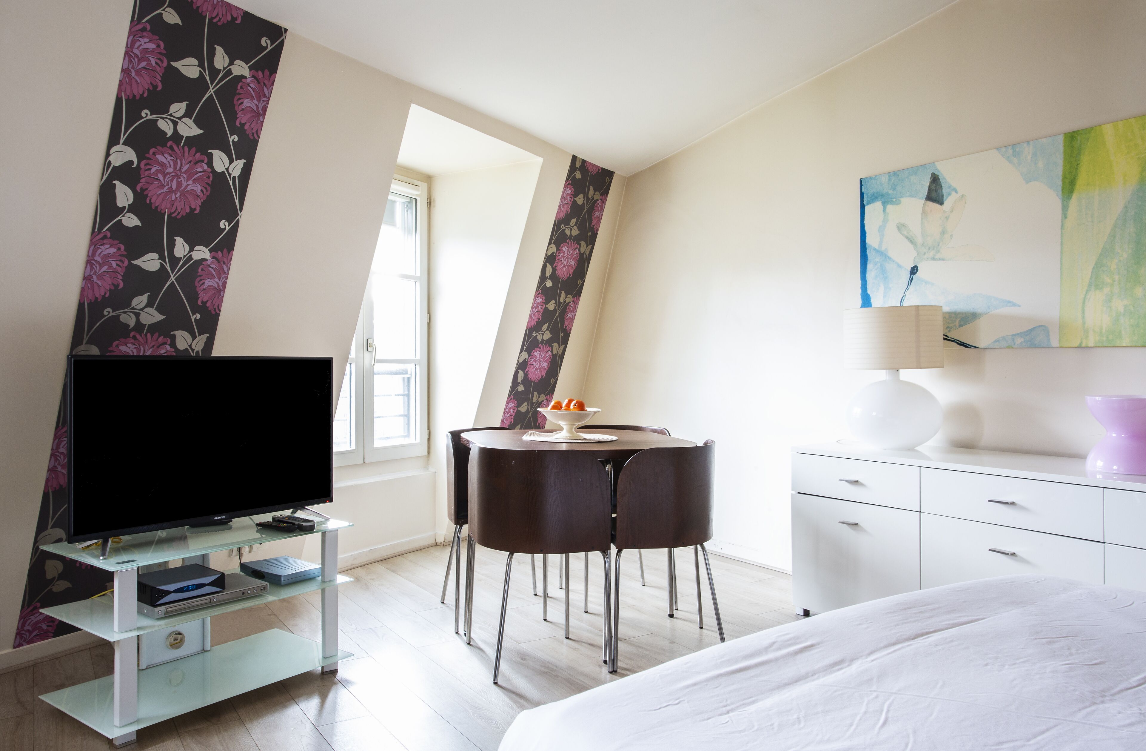 1 bedroom, iron/ironing board, travel crib, WiFi