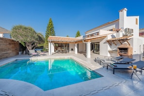 Pool - Villa Ana Puerto Pollensa New listing by JS Villas (Puerto Pollensa)