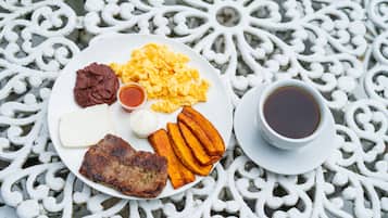 Free daily full breakfast