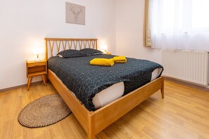 4 soverom, skrivebord, strykejern/-brett og wi-fi (inkludert)