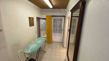 House, 4 Bedrooms, Smoking, Terrace | Interior