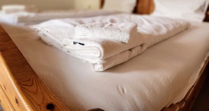 Entire House for Fitters and Craftsmen