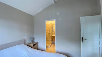 1 Schlafzimmer, Bügeleisen/Bügelbrett, kostenloses WLAN, Bettwäsche
