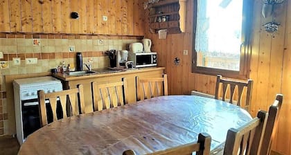 Chalet Classé 3 Étoiles par L'office du Tourisme du Jura, 6/8 Personnes