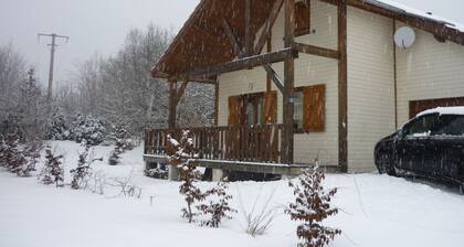 Chalet Classé 3 Étoiles par L'office du Tourisme du Jura, 6/8 Personnes