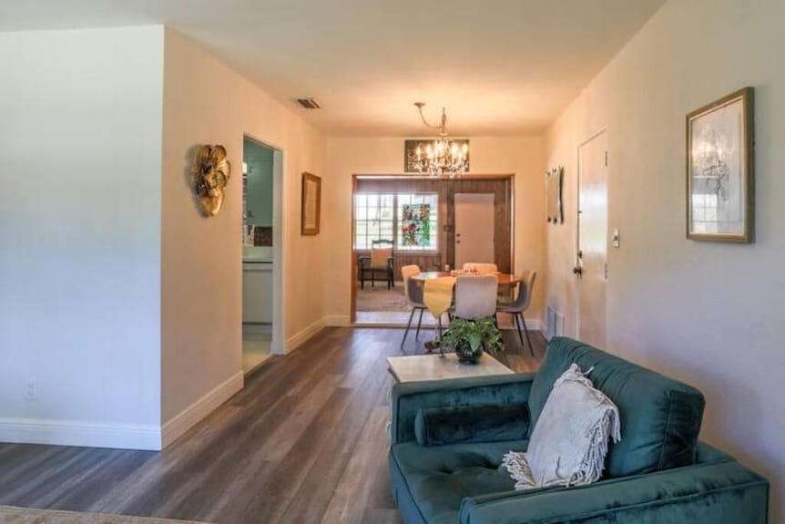 Beautiful 3bed 2bath Mount Dora Charmer With Views Of Lake Ola - Lake Apopka, FL