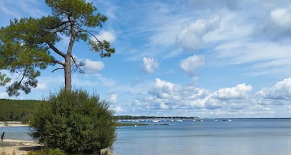 Villa de charme, neuve, centre de Maubuisson, 200m du lac, terrain de pétanque