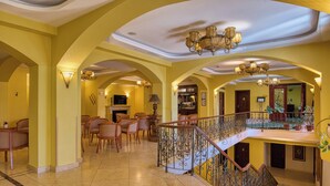Bar (on property) - Bellevue Konferencia és Wellness Hotel (Esztergom)