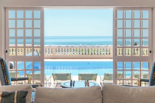 Luxus Villa mit bester Meeraussicht in Lagos, Meia Praia, 6 Zimmer, 12 Personen.