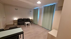 Interior - Jeter L'ancre (Montfermeil)