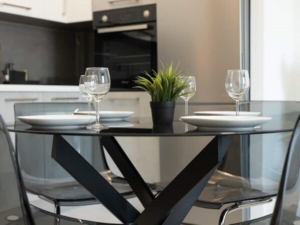 Dining - Daedalus flat - 3' from the metro
(Athens)