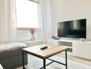 Appartement Prestige | 1 chambre, bureau, rideaux d’obscurcissement, fer et planche à repasser