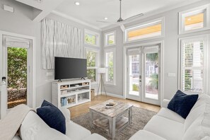 Smart TV - Steps to Beach and Pool~Rooftop Deck~Pickle Ball (Seagrove Beach)