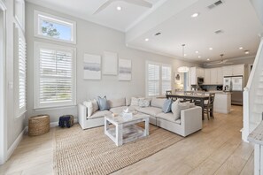 Smart TV - Steps to Beach and Pool~Rooftop Deck~Pickle Ball (Seagrove Beach)