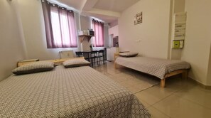 واي فاي وملاءات أسرّة