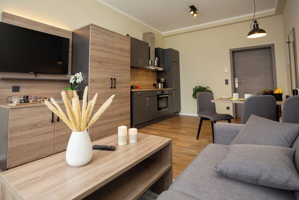 TV, table tennis, books, stereo