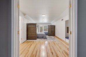 4 chambres, fer et planche Ă repasser, lit parapluie, Wi-Fi gratuit