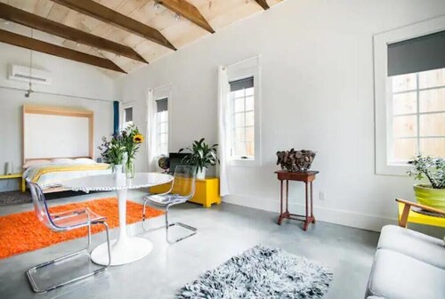 Comfy urban loft in the heart of "downtown" WEST Asheville. 