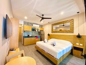 Family Studio | 1 bedroom, in-room safe, iron/ironing board, free WiFi