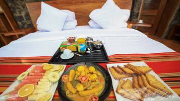 Free daily English breakfast