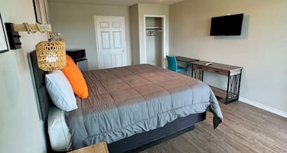 The 409 Bolivar Beach Hotel