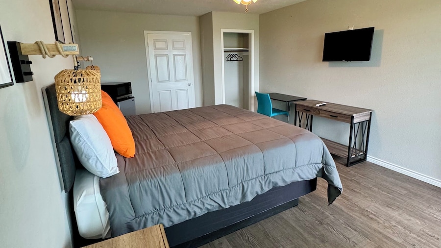 The 409 Bolivar Beach Hotel