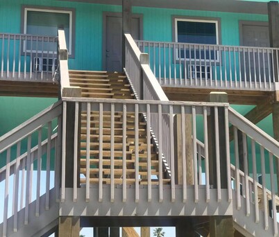 The 409 Bolivar Beach Hotel