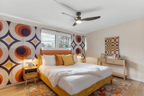 3 bedrooms, desk, travel cot, WiFi