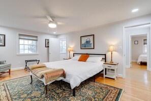 4 bedrooms, free WiFi - Welcome To Tigertown! 4 Bd House (Towson)