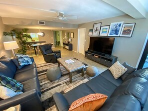 Smart TV, DVD player, books, offices