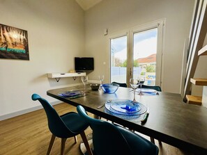 Dining - Holiday home in a quiet location near Tanchet beach (Les Sables-d´Olonne)