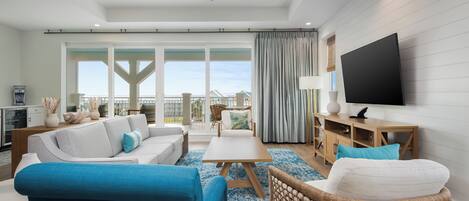 Leilighet | Oppholdsområde | En 55-tommers smart-TV med digitale kanaler