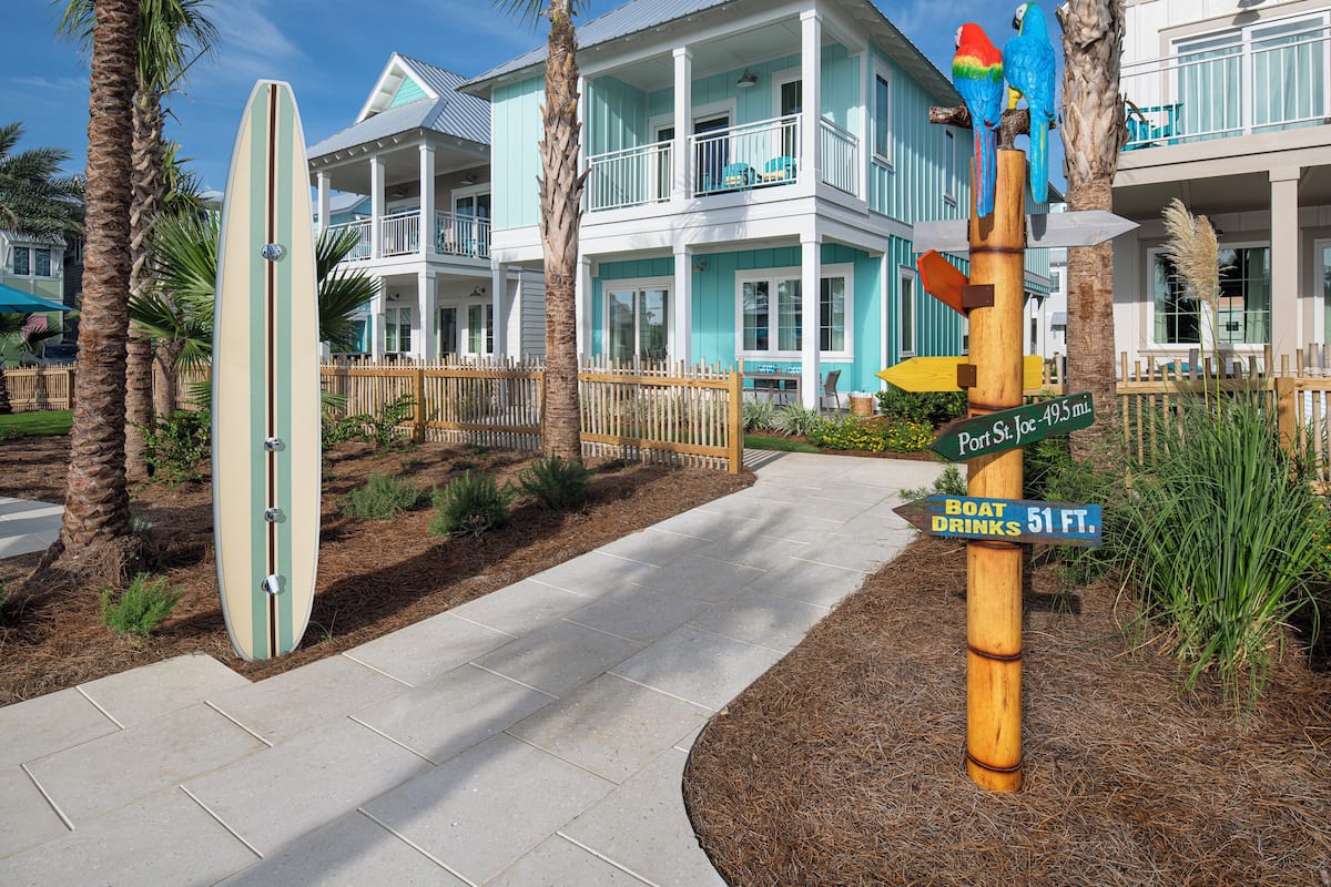 Cottage, 5 Bedrooms, Poolside (Breeze, Resort) | Free WiFi, bed sheets