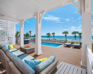 Private pool - Margaritaville Beach Cottage Resort PCB (Panama City Beach)