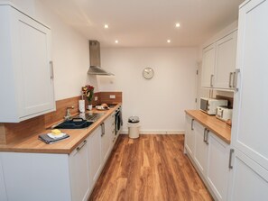 식기 세척기, 조리 도구/접시/주방 기구