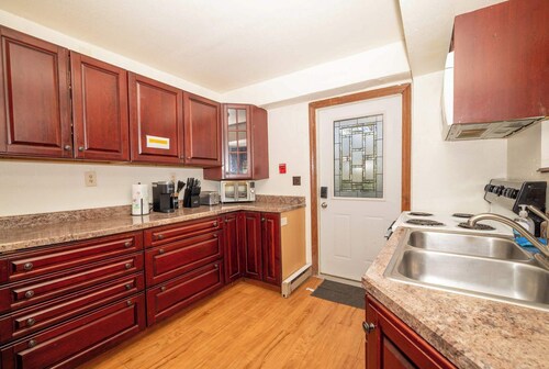 1 Bed, 1 Bath at Riverview Apartments!