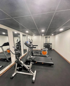 Fitness facility - Riverview Apartment #21 (Baraboo)