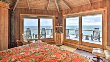 4 間睡房、可攜式嬰兒床、免費 Wi-Fi、床單