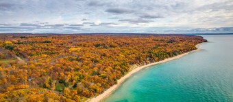 17 Mi to Skiing! Lake-View Michigan Home w/ Deck