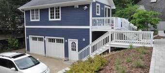 Quiet Grand Mere Coach House on Lake Michigan