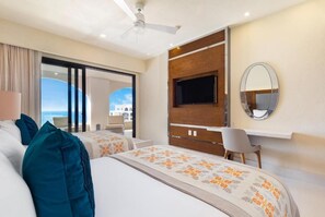 In-room safe, blackout drapes, soundproofing, iron/ironing board - Villa La Valencia (San José del Cabo)